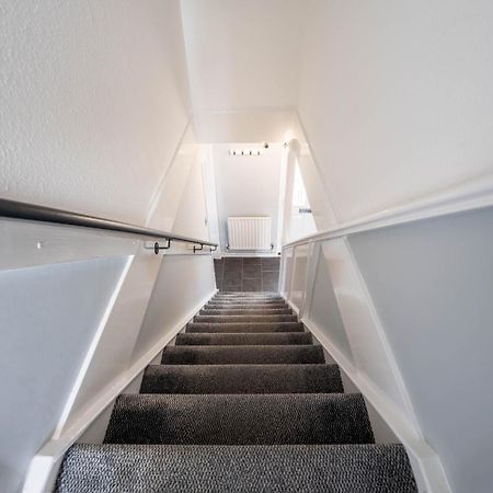Gatwick Place - 4 Bed 2 Bath Self Contained House With Private Garden Χόρλι Εξωτερικό φωτογραφία