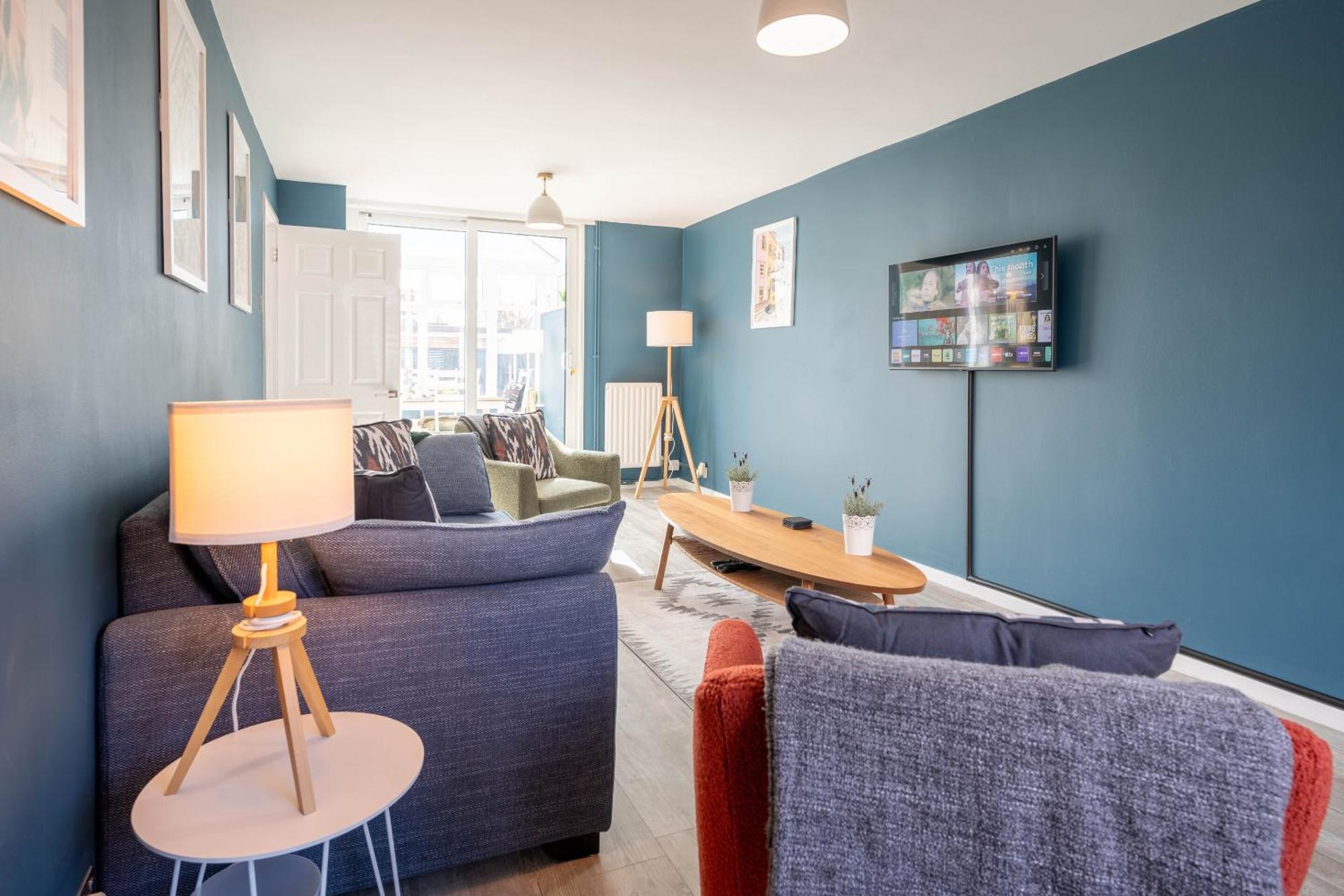 Gatwick Place - 4 Bed 2 Bath Self Contained House With Private Garden Χόρλι Εξωτερικό φωτογραφία