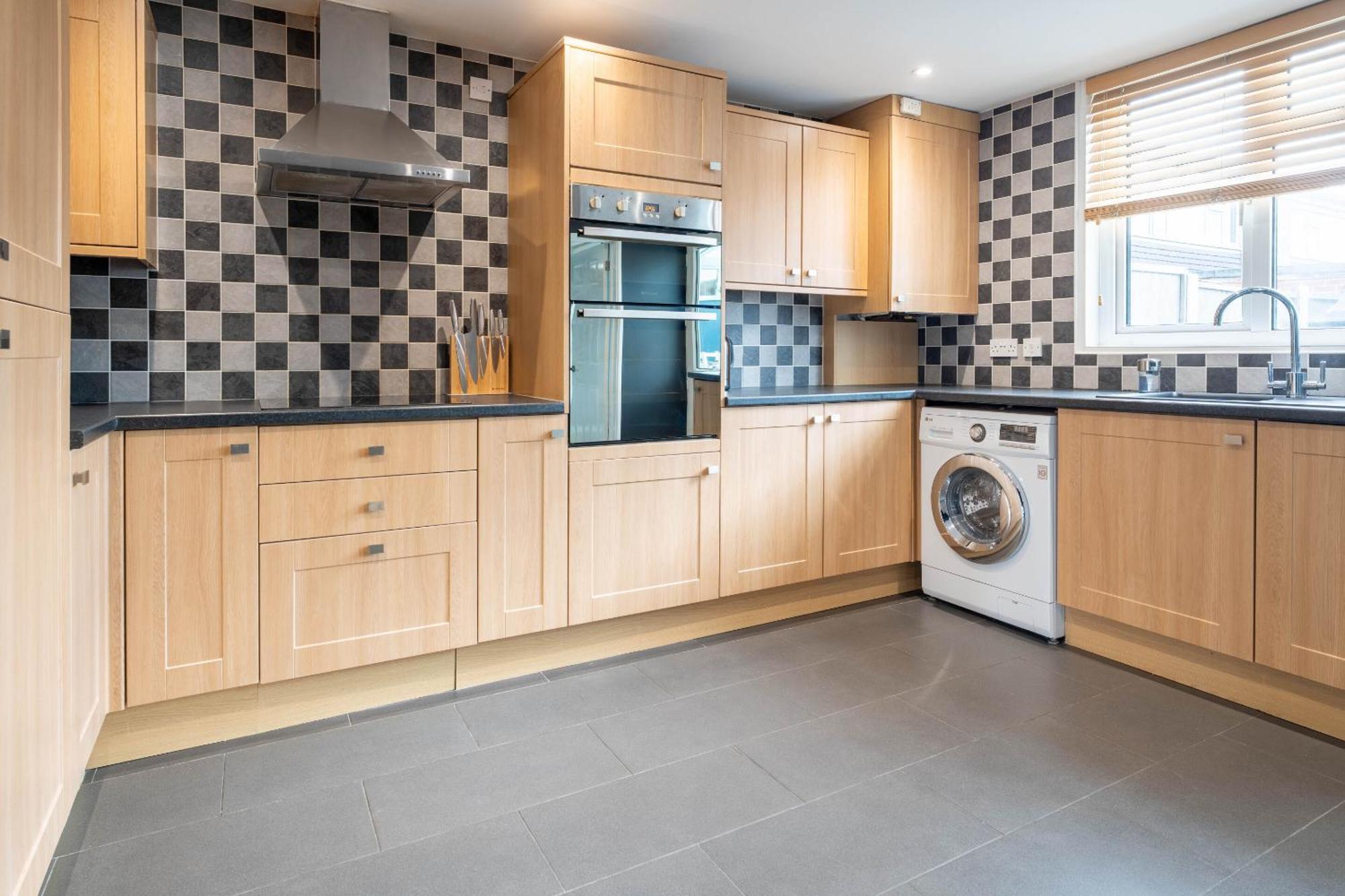 Gatwick Place - 4 Bed 2 Bath Self Contained House With Private Garden Χόρλι Εξωτερικό φωτογραφία